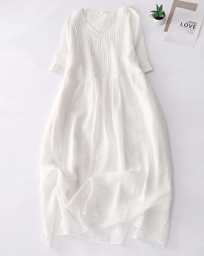 Elegantes Leinenkleid mit raffinierten Faltendetails – Clara