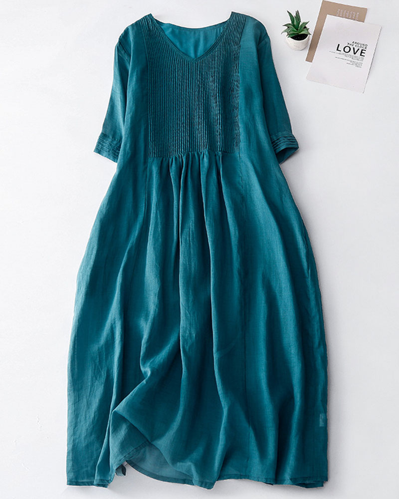 Elegantes Leinenkleid mit raffinierten Faltendetails – Clara