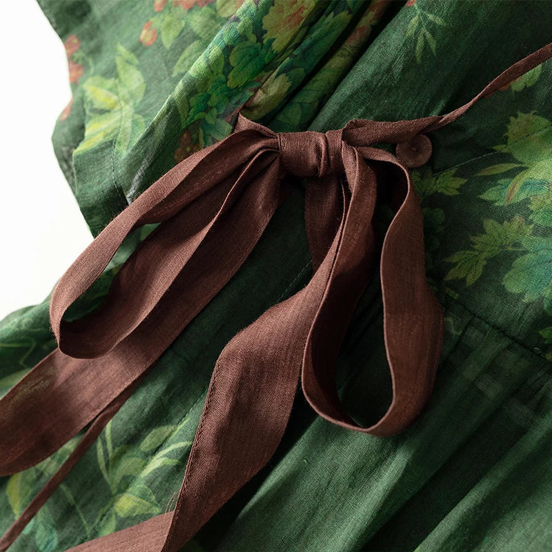 Retro Leinenkleid mit V-Ausschnitt und Spitzenverzierung –  Clara